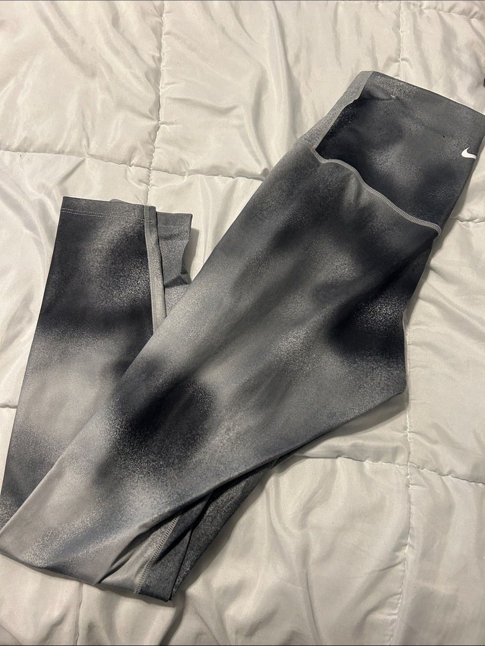 Nike Black & Gray Ombre High-Waist Leggings
